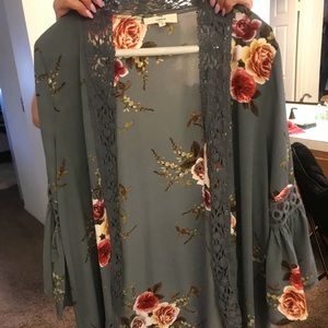 Floral lace kimono
